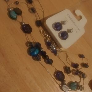 Necklace & earrings set